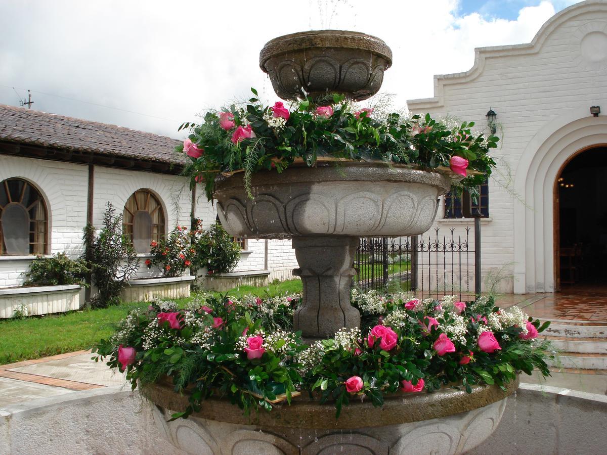 Hosteria Hacienda Pueblo Viejo Atuntaqui Bagian luar foto