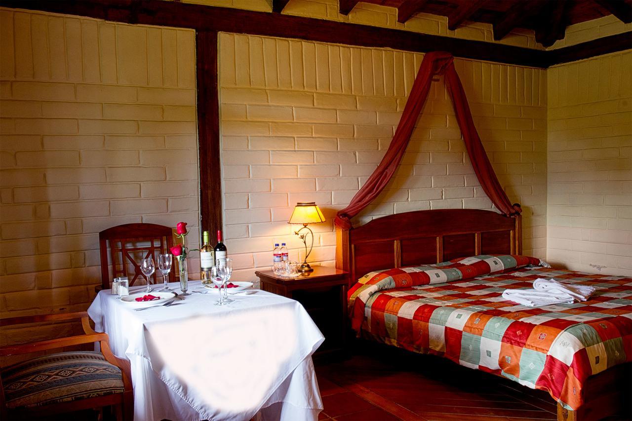 Hosteria Hacienda Pueblo Viejo Atuntaqui Bagian luar foto